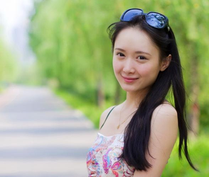 伊人春色网精选主题